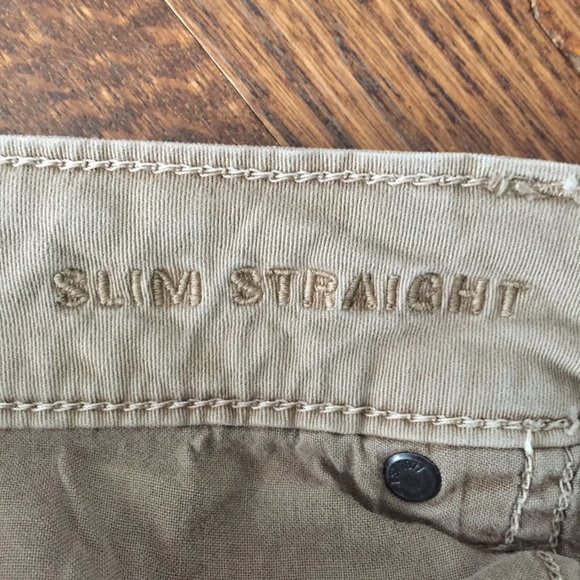 ❤️4/$20 AMERICAN EAGLE tan jeans size 29 - Picture 7 of 8